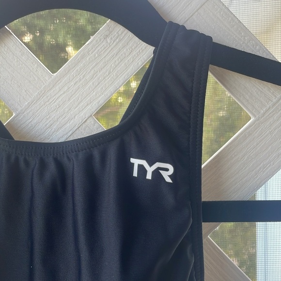 TYR ‘TYReco Maxfit’ Swimsuit - Picture 5 of 11